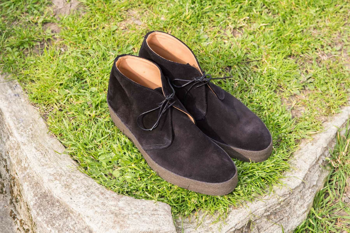 Sanders - Chukka boots daim noir semelle crêpe