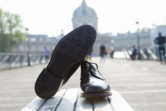 Church's - Derby brogue cuir noir semelle cousue goodyear en gomme