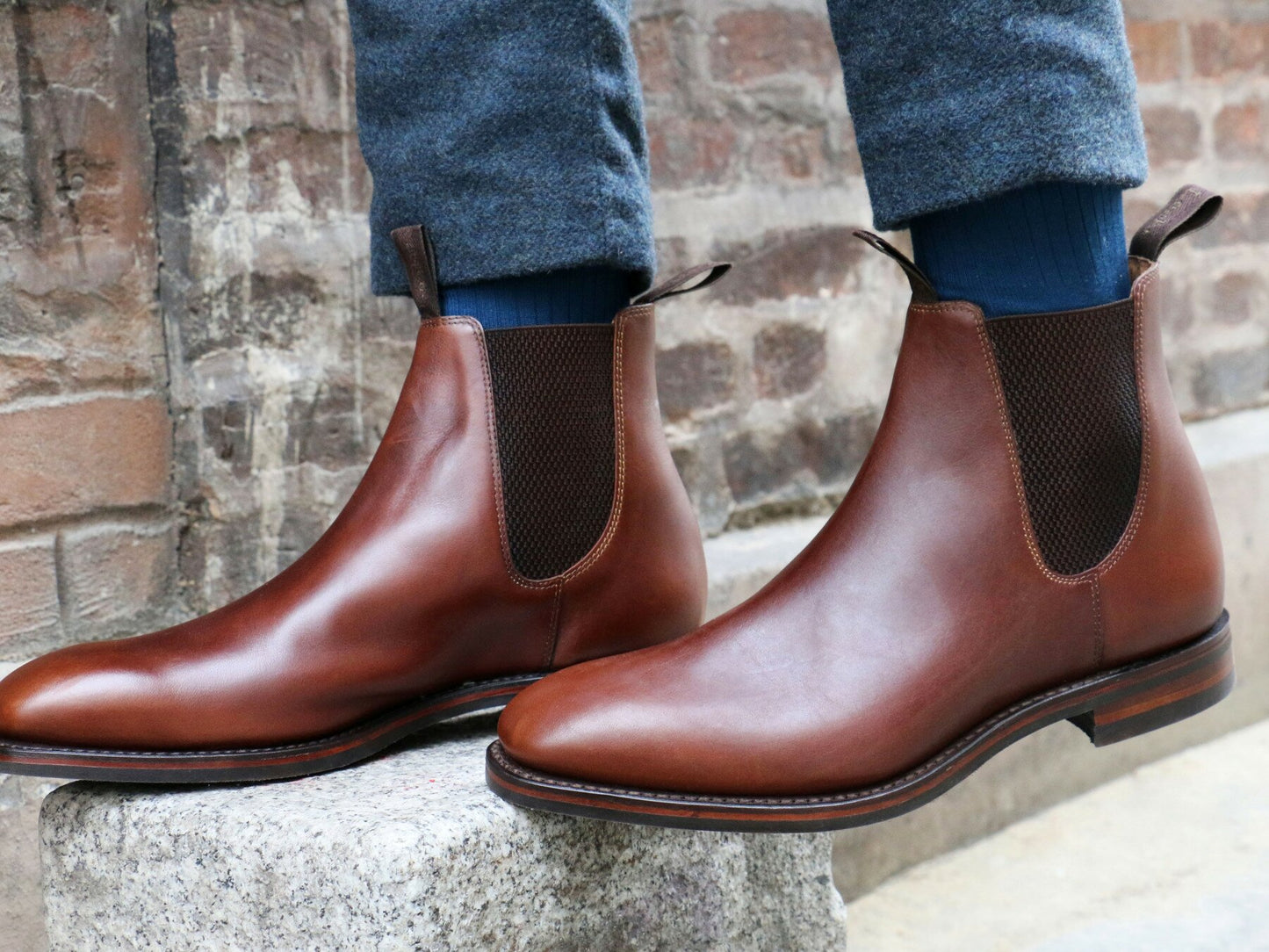 Loake - Chelsea boots cuir marron semelle gomme