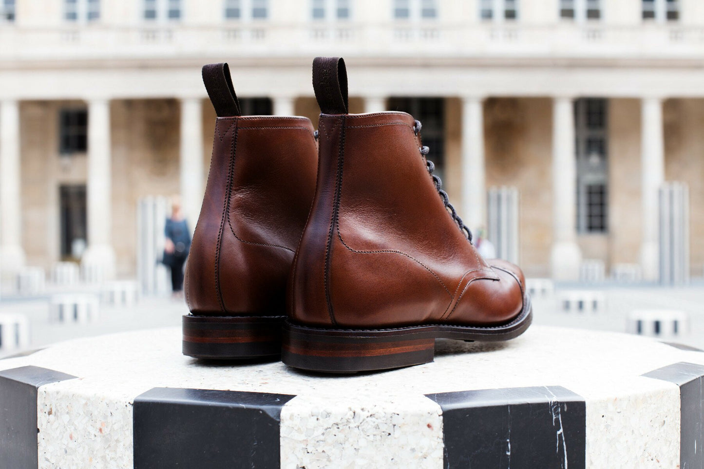 Loake - Boots cuir marron foncé semelle cousue gomme