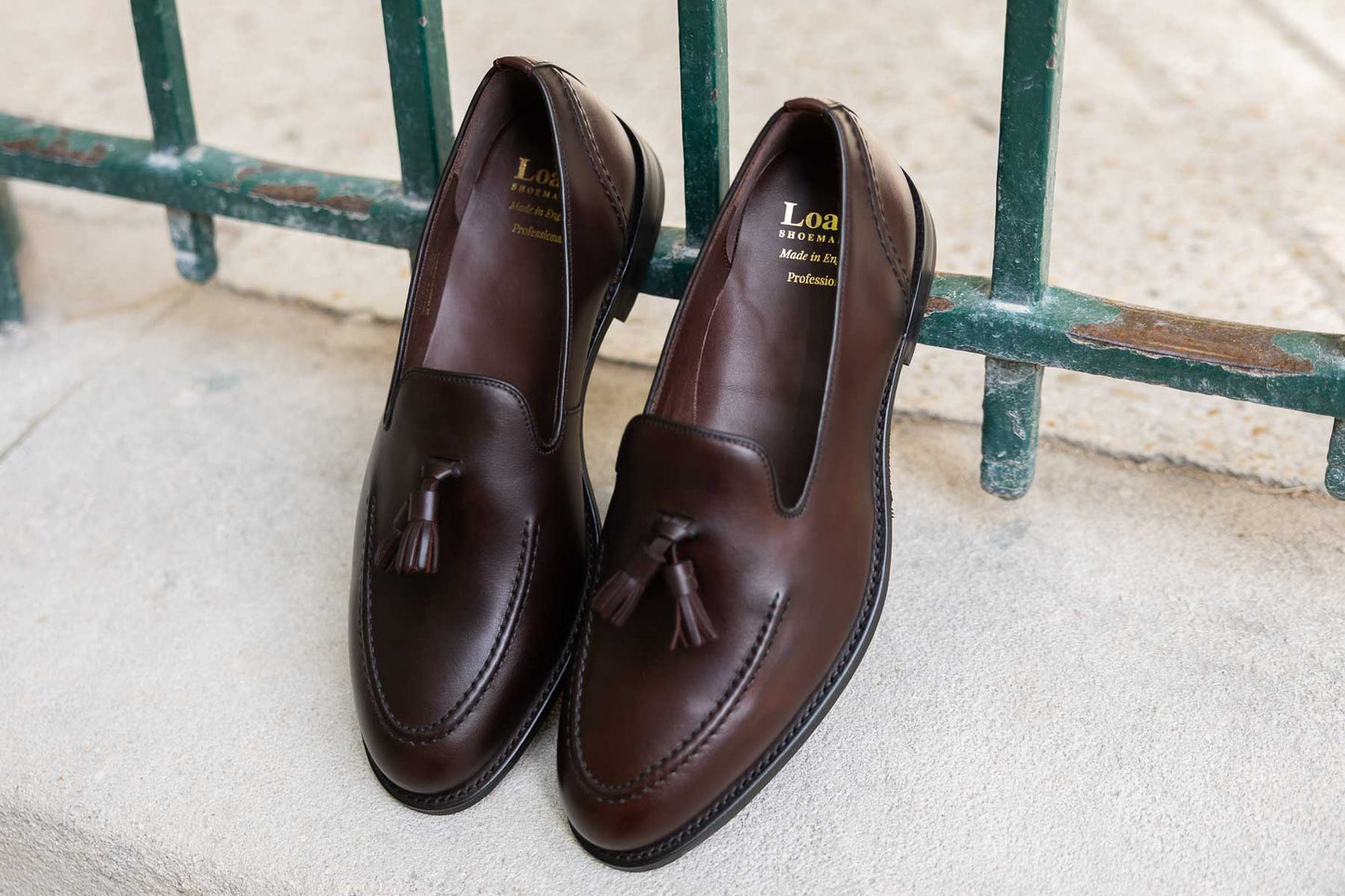 Brunel Dark brown waxy