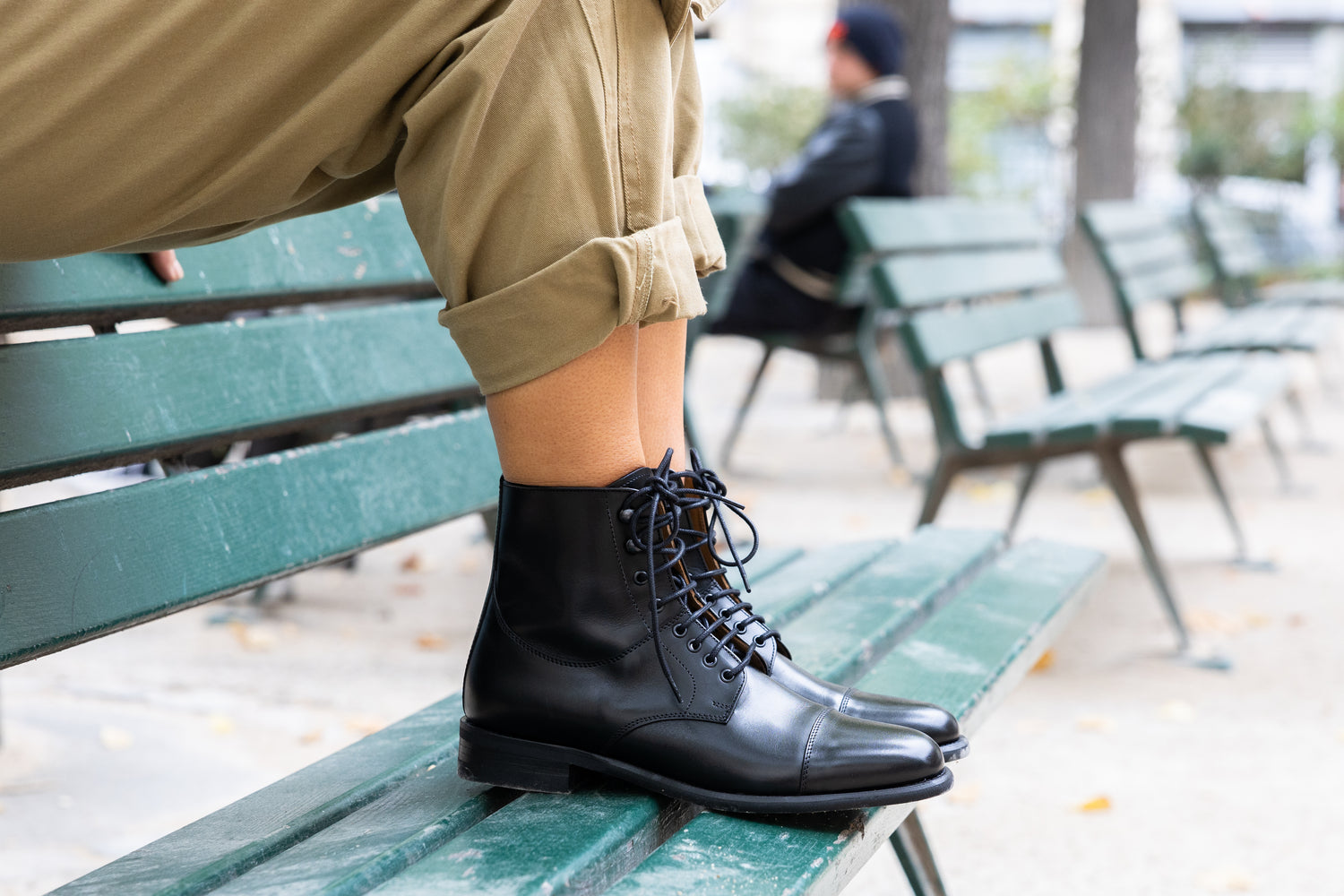 BRITISH SHOES Boots lacets cuir noir cousue semelle gomme