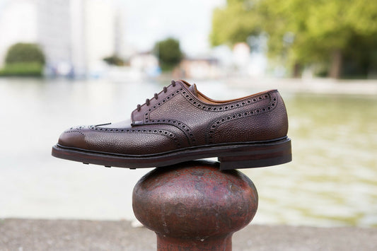 Crockett & Jones - Derby Pembroke en cuir dark brown scotch grain semelle cousue goodyear