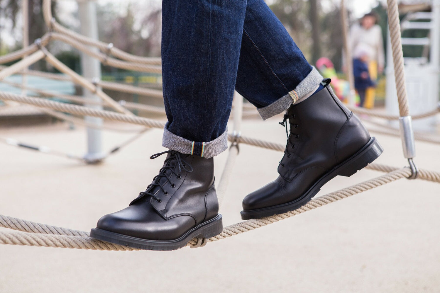 Solovair - Boots premium 951 en cuir noir cousue goodyear semelle coussin d'air
