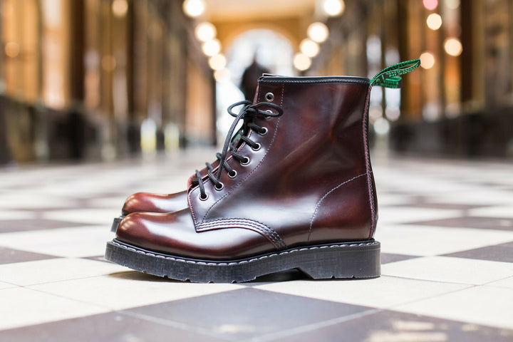 Chaussures Solovair Fabriquées En Angleterre - 1 Boucle, Carré Noir - Cuir Véritable, Unisexe